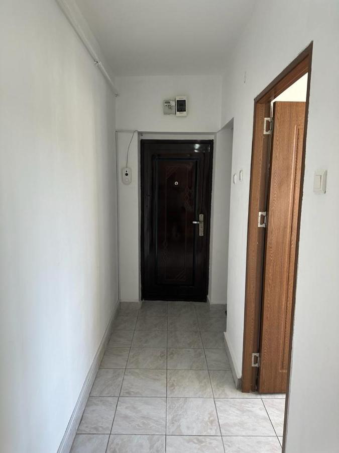 Velovan Apartment Craiova Exterior foto
