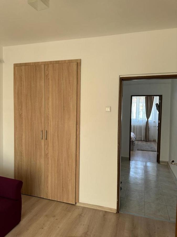 Velovan Apartment Craiova Exterior foto